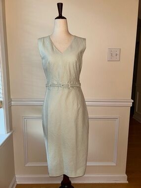 Brooks Brothers Mint Green Sleeveless V-Neck Sheath Dress with Belt
